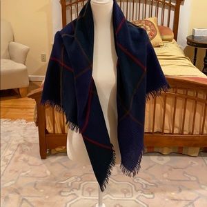 A square shape scarf